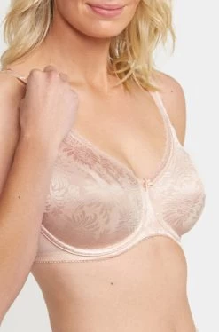 Triumph Everyday UW Moulded Bra (Fawn)