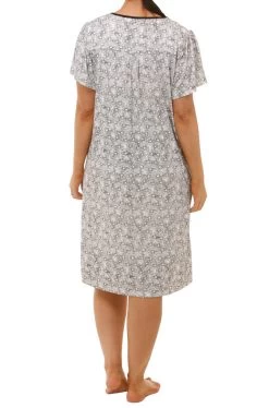 Poppy Short Sleeve Nightie (Black) -Fashion Underwear Shop Y691 BLACK 02