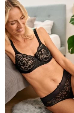 Amoena Kyra Wirefree Padded Bra (Black & Nude)